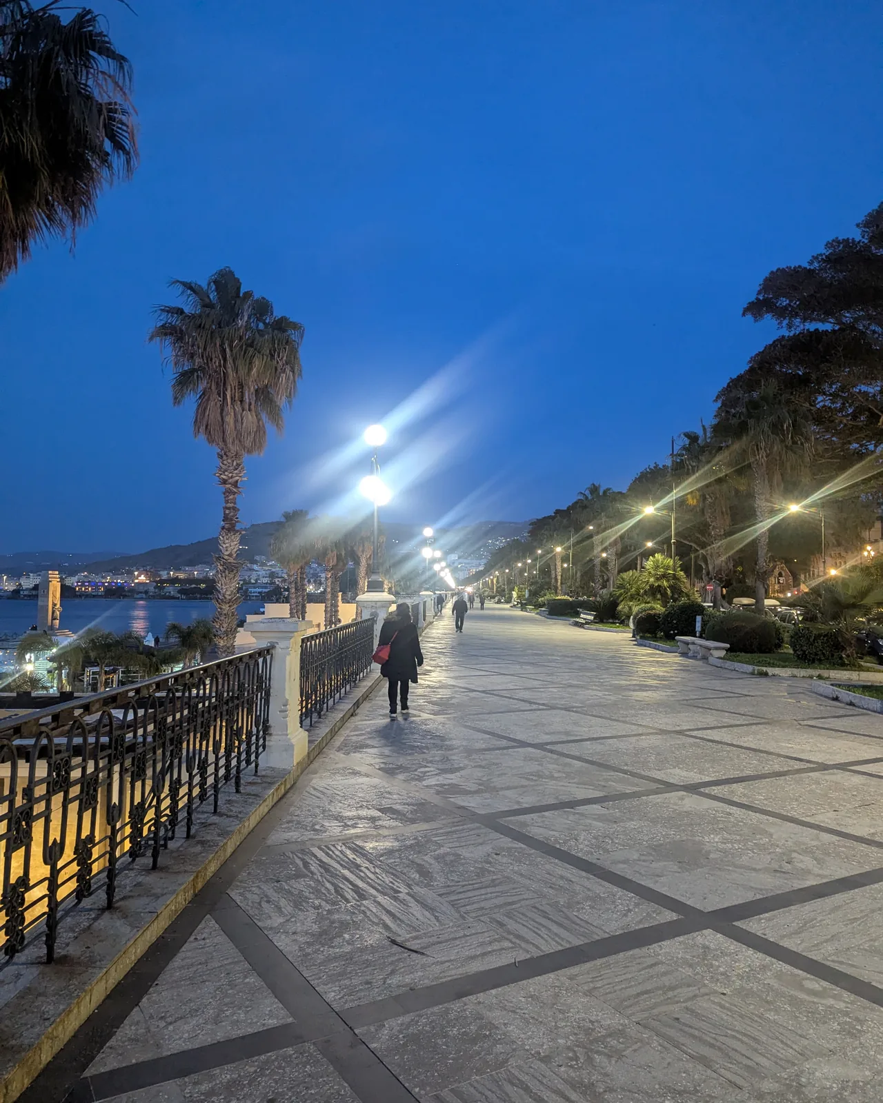 Lungomare Falcomatà in Reggio Calabria at dusk